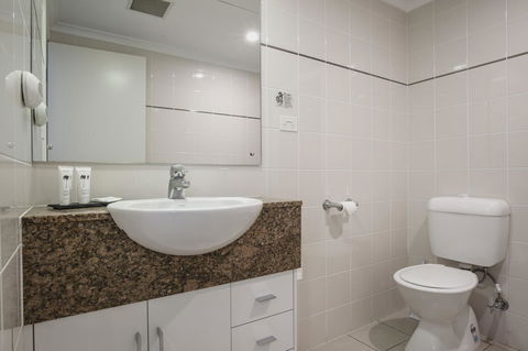 Marina Hotel - Accommodation Yamba 13