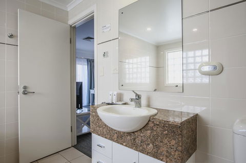 Marina Hotel - Accommodation Yamba 5