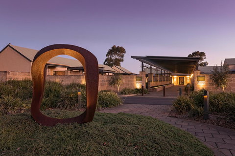 The Louise - Accommodation Yamba 26