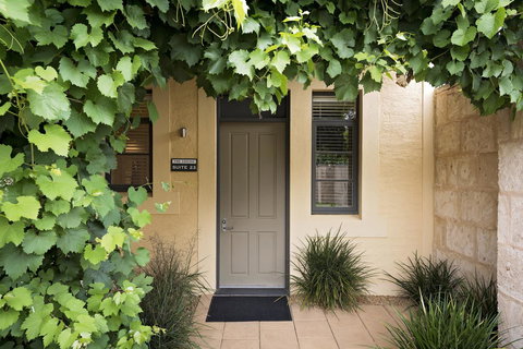 The Louise - Accommodation Yamba 5