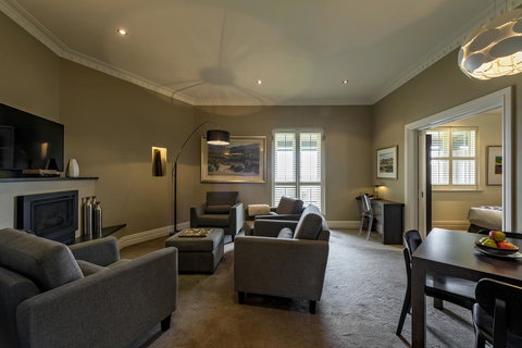 The Louise - Accommodation Yamba 8