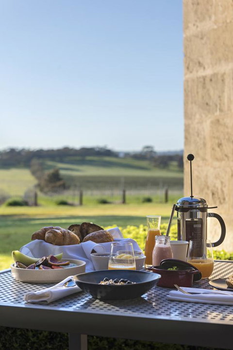 The Louise - Accommodation Yamba 14