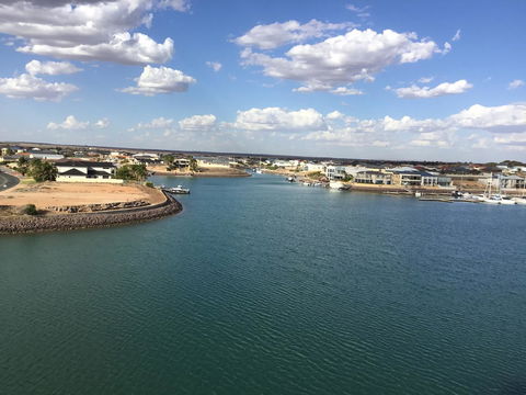 Wallaroo Marina Waterfront Luxe Apartment - Accommodation Yamba 22