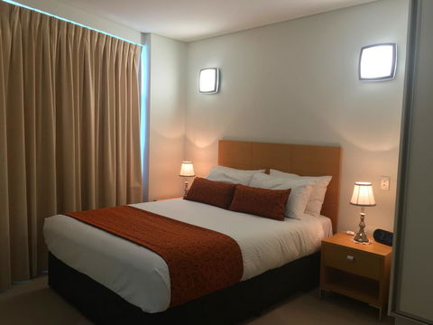 Wallaroo Marina Luxury Apartment - Accommodation Yamba 4