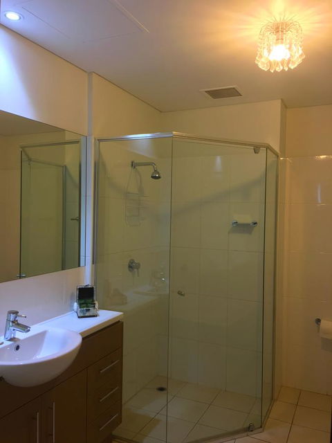 Wallaroo Marina Luxury Apartment - Accommodation Yamba 11
