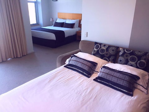Wallaroo Marina Luxury Apartment - Accommodation Yamba 21
