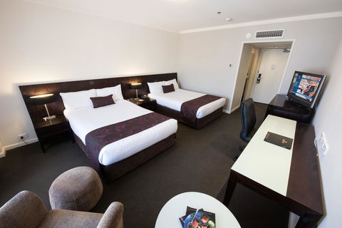 Hotel Grand Chancellor Adelaide - Accommodation Yamba 1
