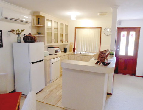 Baronet B & B - Accommodation Yamba 9