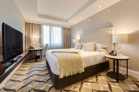 Mayfair Hotel - Accommodation Yamba 0