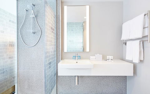 Holiday Inn Express Adelaide City Centre, An IHG Hotel - Accommodation Yamba 4