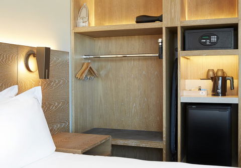 Holiday Inn Express Adelaide City Centre, An IHG Hotel - Accommodation Yamba 9