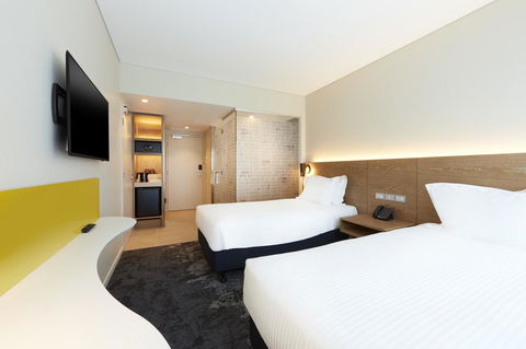 Holiday Inn Express Adelaide City Centre, An IHG Hotel - Accommodation Yamba 5