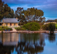 Stonewell Cottages and Vineyards - Accommodation Yamba