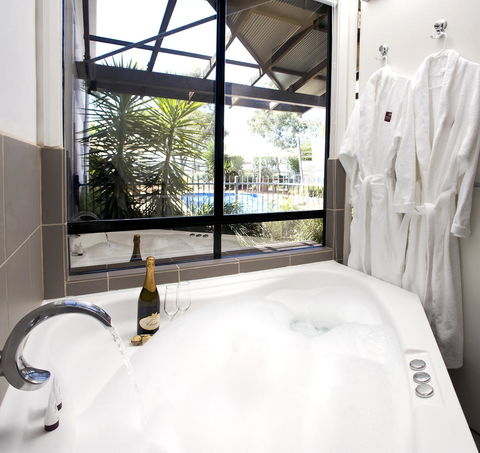 Majestic Oasis Apartments - Accommodation Yamba 9