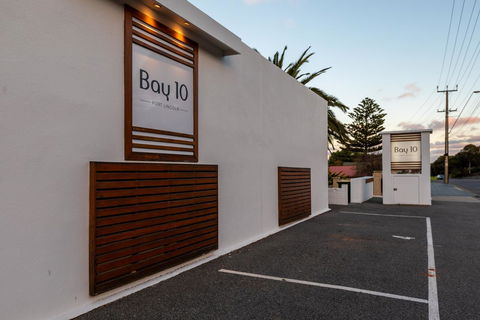 Bay 10 - Suites And Apartments - Accommodation Yamba 19