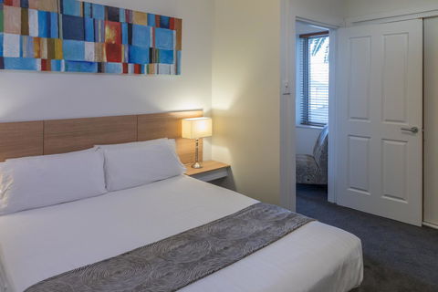 Bay 10 - Suites And Apartments - Accommodation Yamba 22