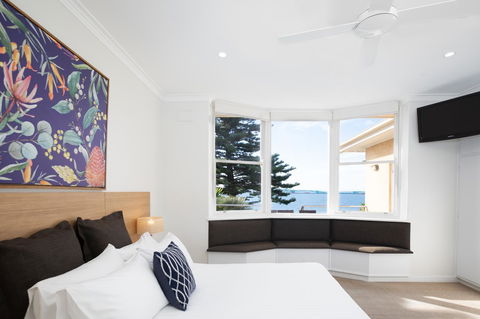Bay 10 - Suites And Apartments - Accommodation Yamba 3