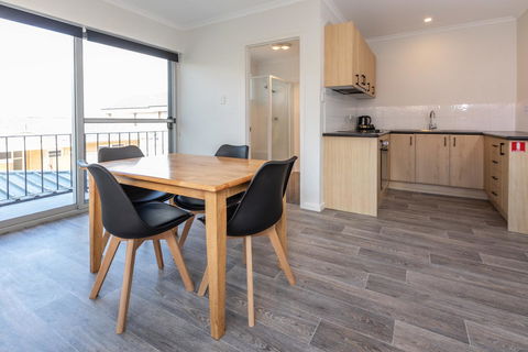Bay 10 - Suites And Apartments - Accommodation Yamba 10