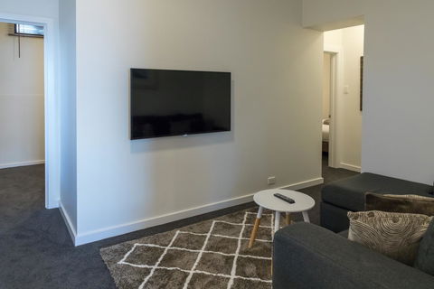 Bay 10 - Suites And Apartments - Accommodation Yamba 9