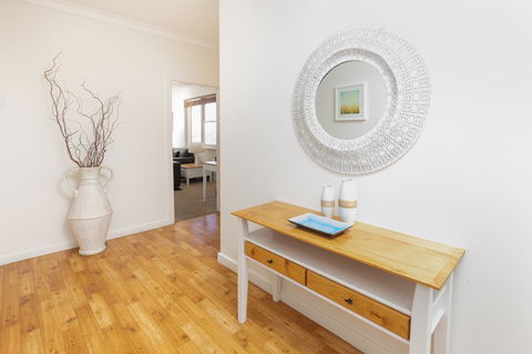 Bay 10 - Suites And Apartments - Accommodation Yamba 14