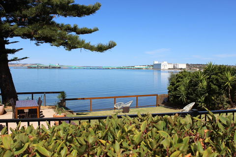 Bay 10 - Suites And Apartments - Accommodation Yamba 25