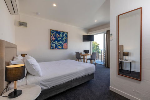 Bay 10 - Suites And Apartments - Accommodation Yamba 13