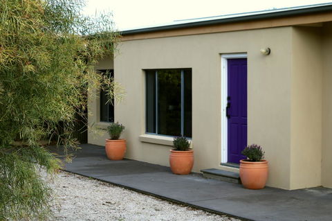 The Purple Door On Seaview - Accommodation Yamba 1