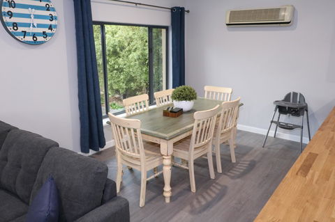 The Purple Door On Seaview - Accommodation Yamba 5