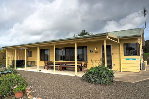 Emu Bay Holiday Homes - Accommodation Yamba 8