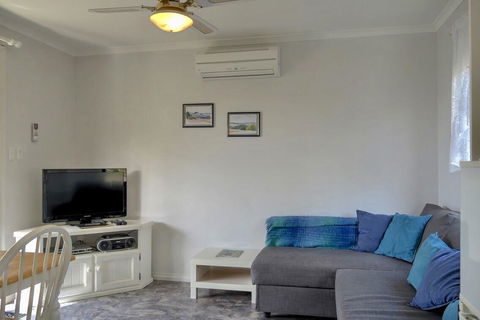 Emu Bay Holiday Homes - Accommodation Yamba 1