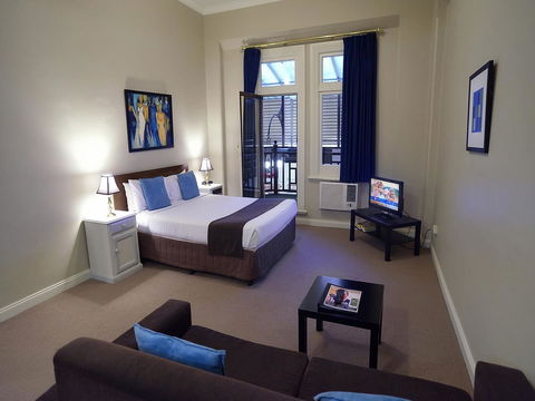 Mansions On Pulteney - Accommodation Yamba 1