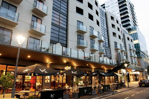 Mantra Hindmarsh Square - Accommodation Yamba 3