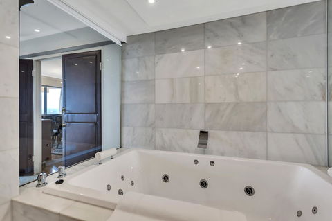 Stamford Plaza Adelaide - Accommodation Yamba 40