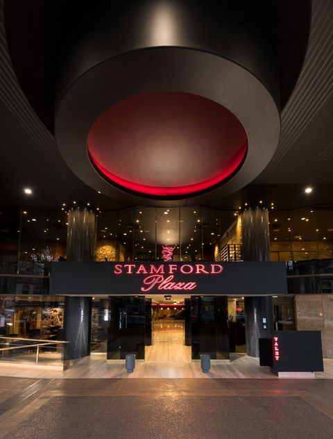 Stamford Plaza Adelaide - Accommodation Yamba 1