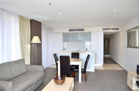 APTonNorthTCE - Accommodation Yamba 6
