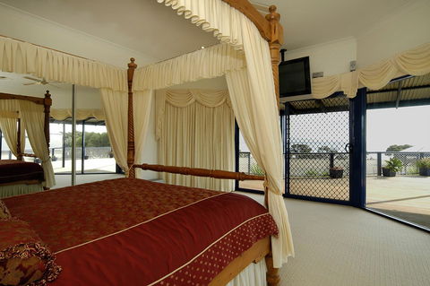 Doyles On The Bay - Accommodation Yamba 24