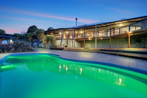 Doyles On The Bay - Accommodation Yamba 7