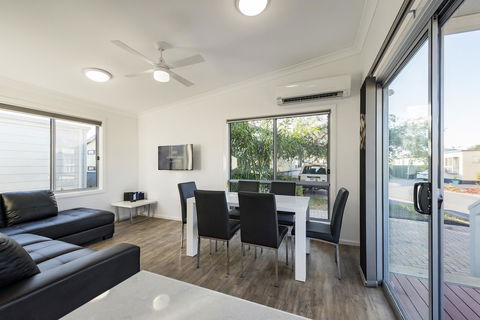 Discovery Parks - Adelaide Beachfront - Accommodation Yamba 3