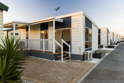 Discovery Parks - Adelaide Beachfront - Accommodation Yamba 21