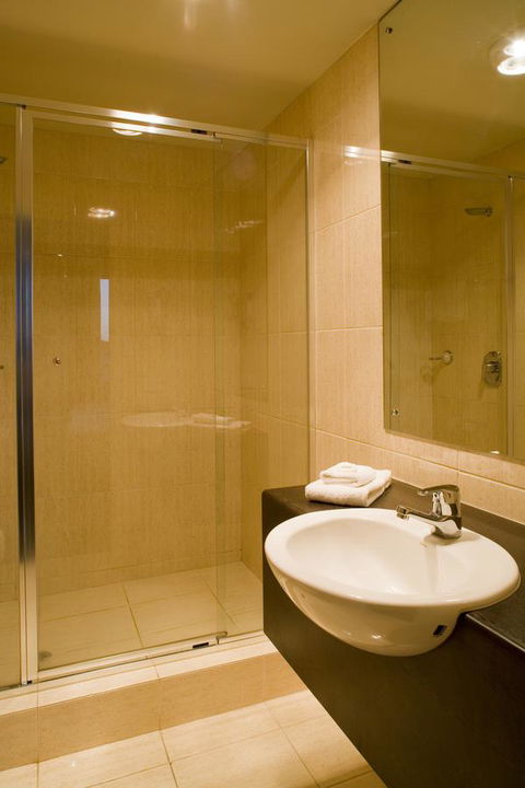 Adelaide Rockford - Accommodation Yamba 10
