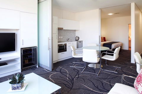 Adelaide Rockford - Accommodation Yamba 23