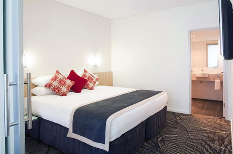 Adelaide Rockford - Accommodation Yamba 8