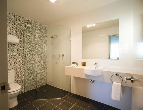 Adelaide Rockford - Accommodation Yamba 16