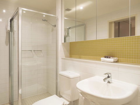 Oaks Glenelg Liberty Suites - Accommodation Yamba 23