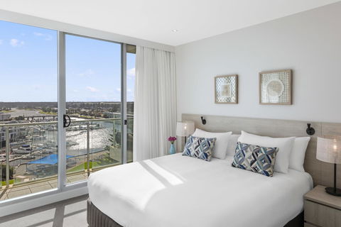 Oaks Glenelg Liberty Suites - Accommodation Yamba 34