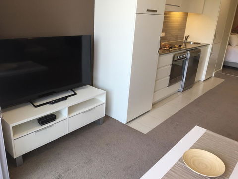Beachside Luxury Getaway In Glenelg - Accommodation Yamba 10