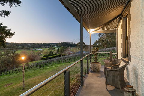 The Other House - Accommodation Yamba 0