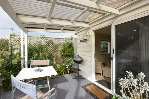 Wintergarden Beach Cabin - Accommodation Yamba 7