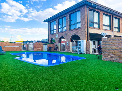 Cumberland Motor Inn - Accommodation Yamba 3