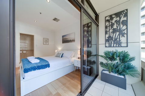 York Apartments On Grenfell - Accommodation Yamba 5